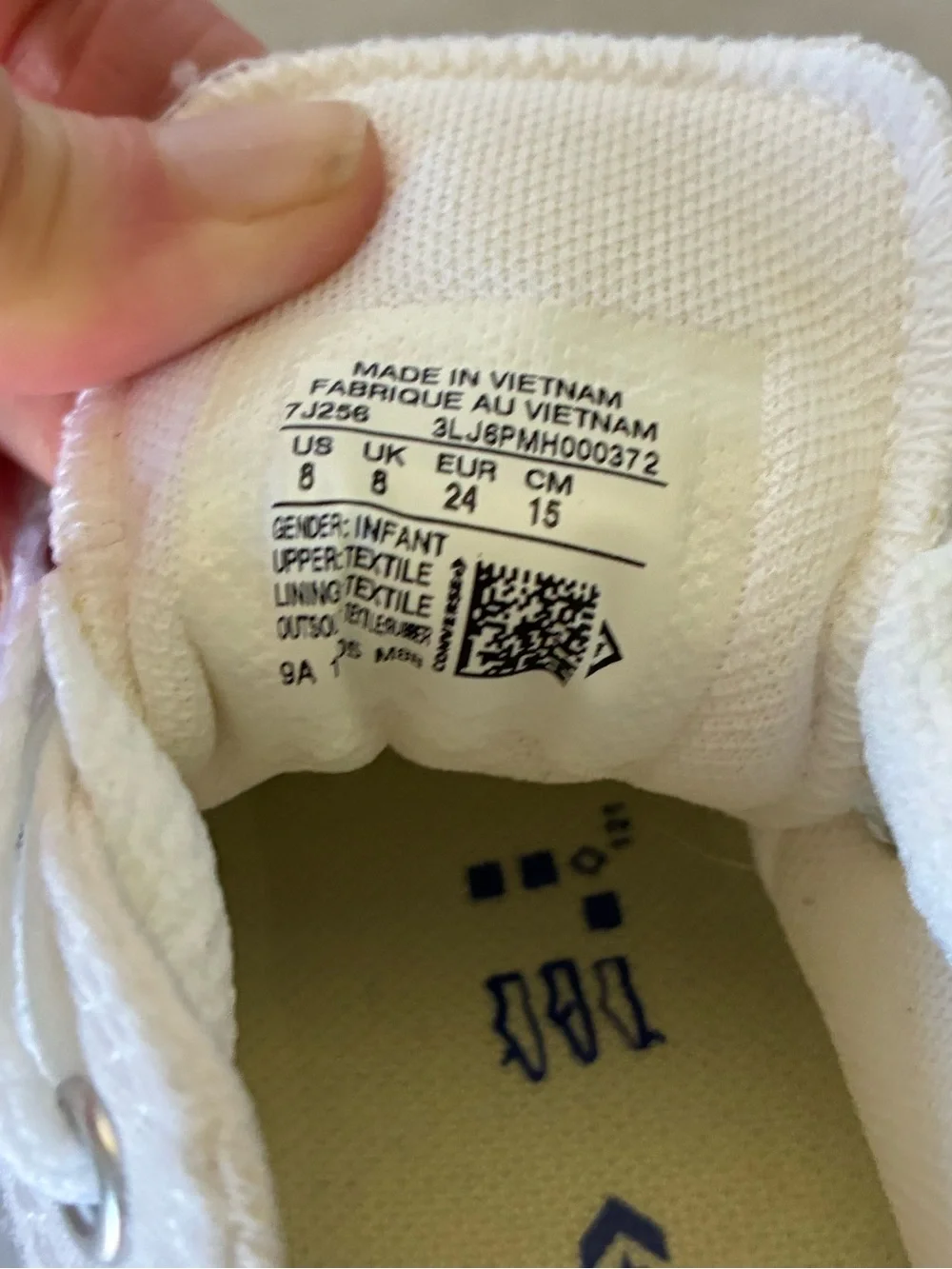 Converse good preowned
